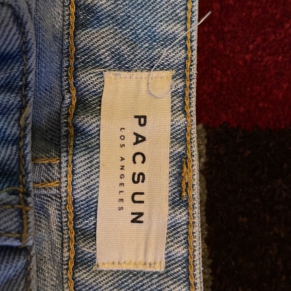 NWOT Ladies/Juniors Cuffed Jean Mom Short from PacSun waist 25 - Picture 5 of 6